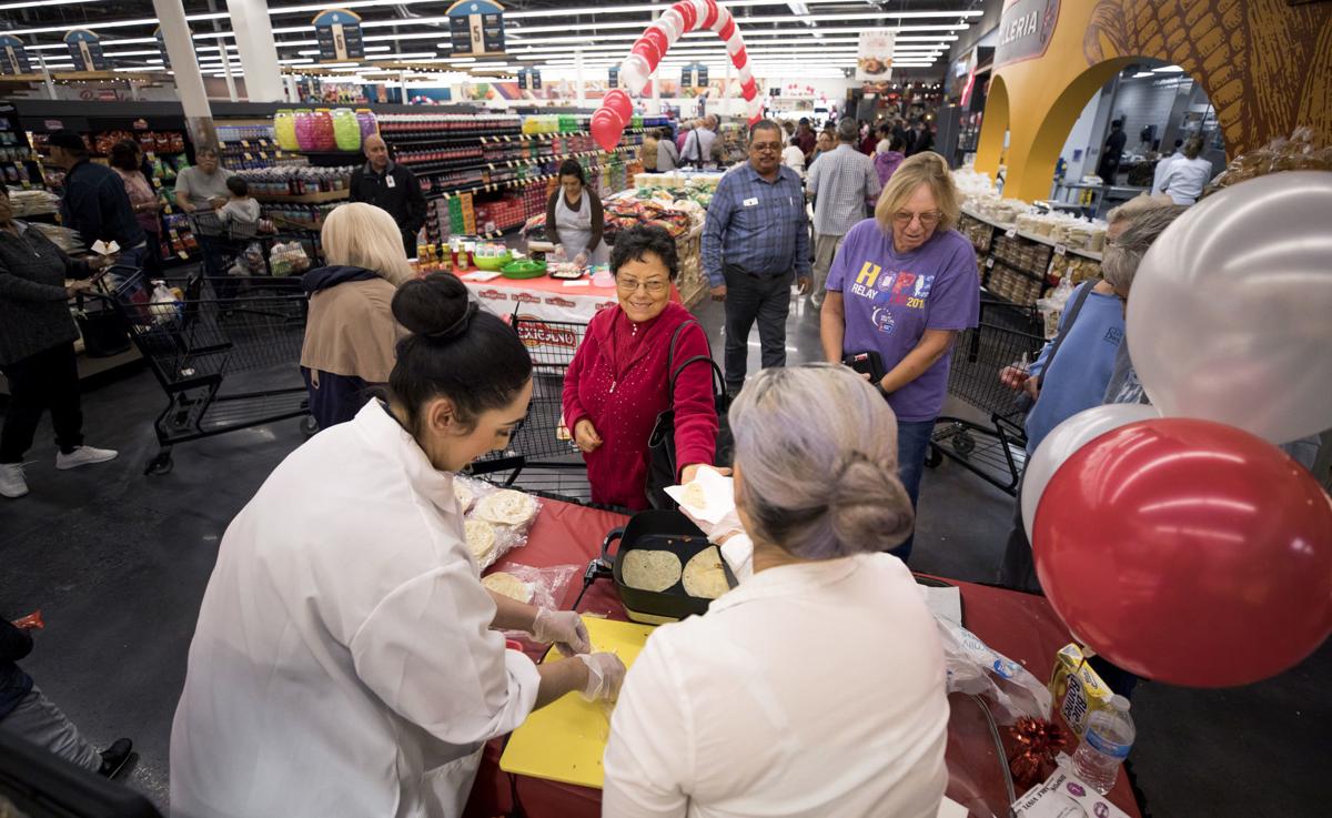 Hispanic Grocery Store Cardenas Markets Opens On Tucson S South