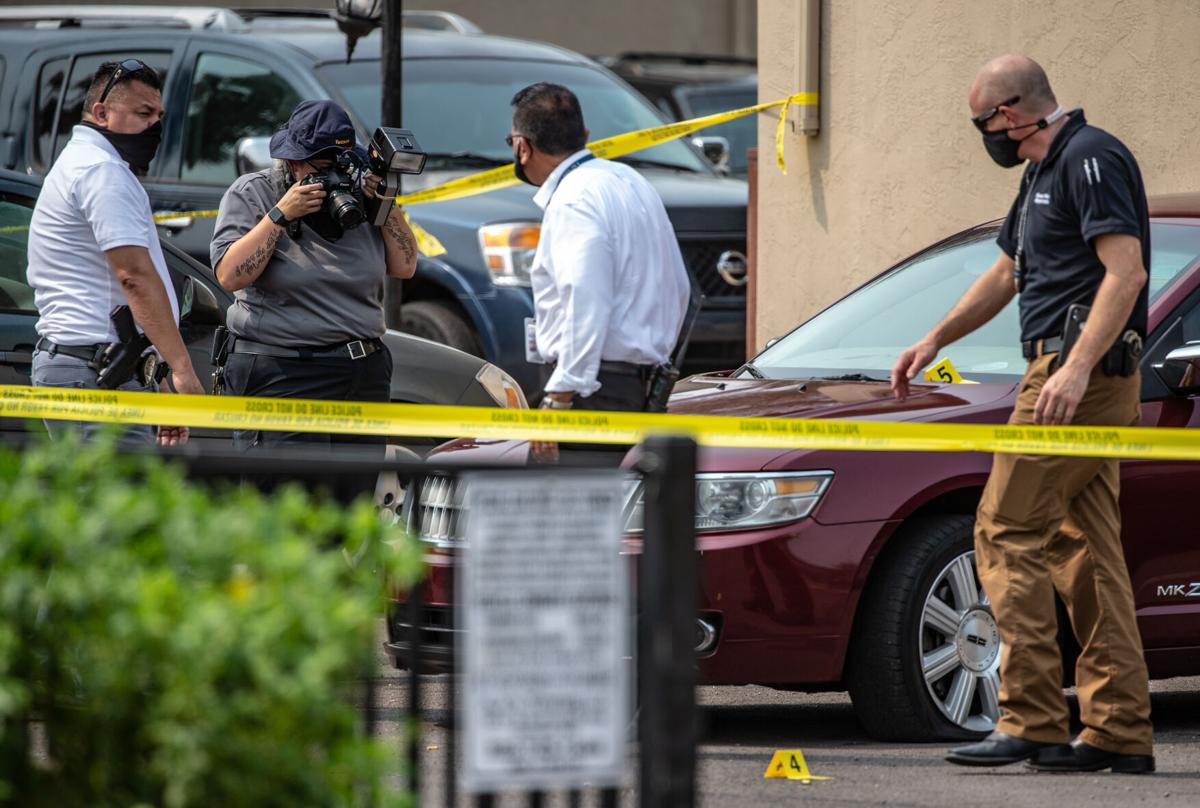 Man shot near apartment complex on Tucson�s north side
