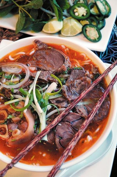 Vietnamese flavor on Speedway  