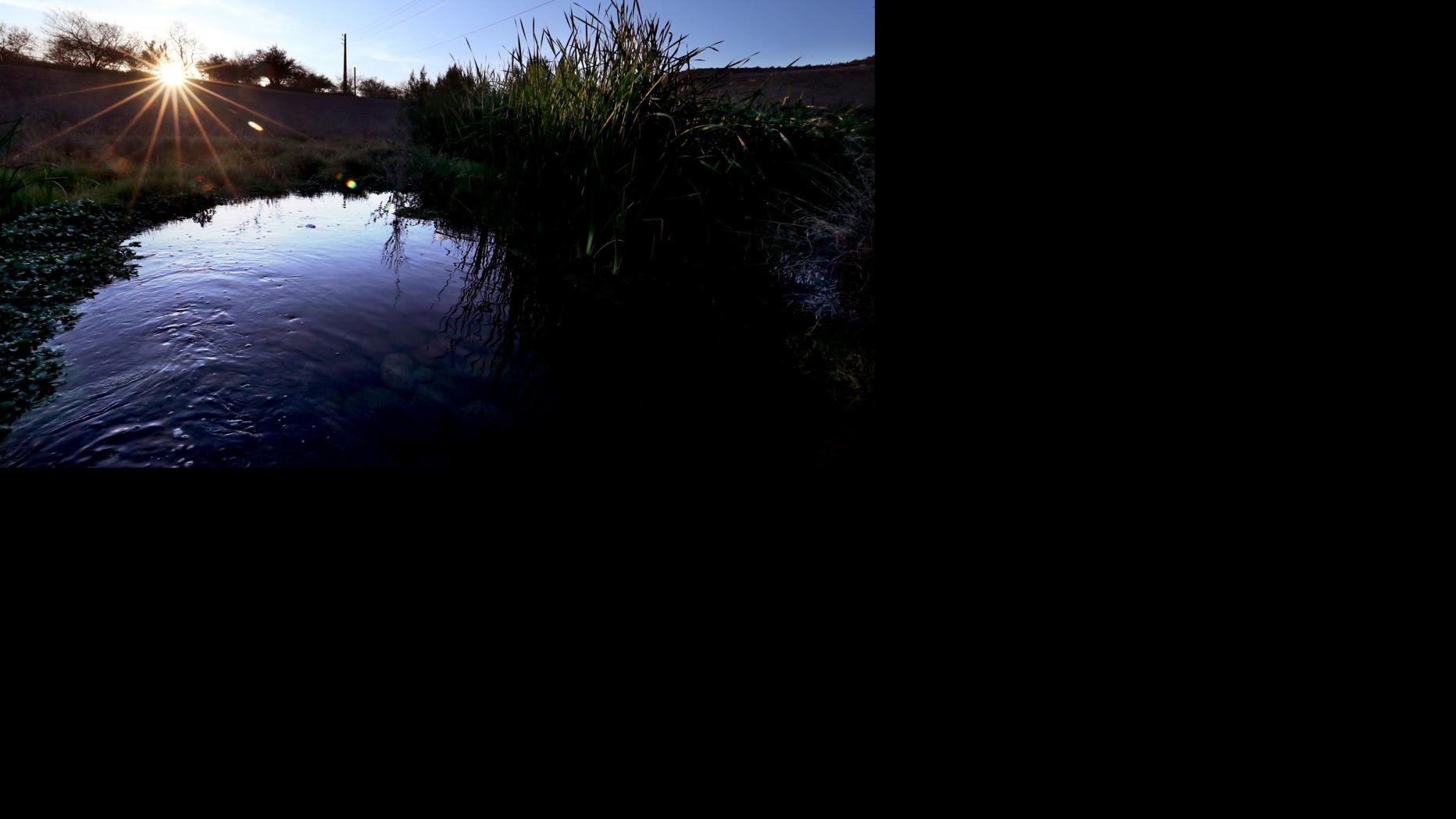 Releases of water into the Santa Cruz River slashed to protect landfill - Arizona Daily Star