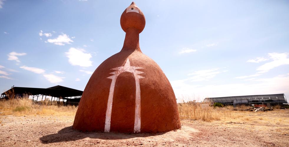 Artists use clay sculptures to connect Tucson's nature and community