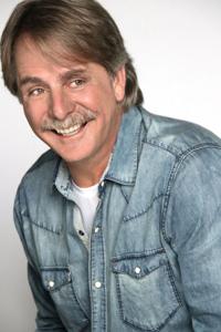 Wanna laugh? Redneck funnyman Foxworthy, rising LA comedian heading to Tucson