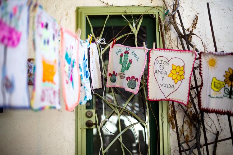 Artisans Beyond Borders (LE)