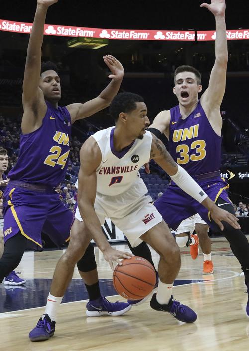 Report Arizona Wildcats Interested In Evansville Grad Transfer
