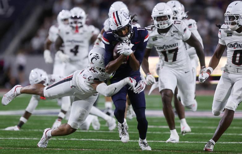 Wildcats win 34-7 over the Cincinnati Bearcats