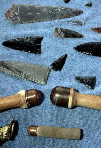 Folks sharpen knowledge of flintknapping    