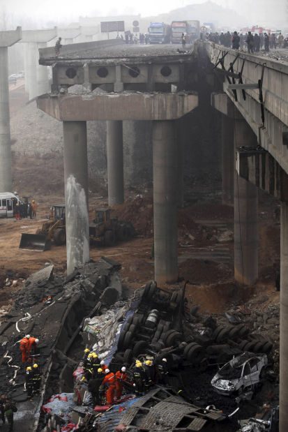 Fireworks truck explodes, on Chinese bridge, killing 9    
