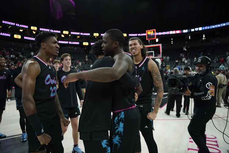 Florida Atlantic Arizona Basketball (copy)