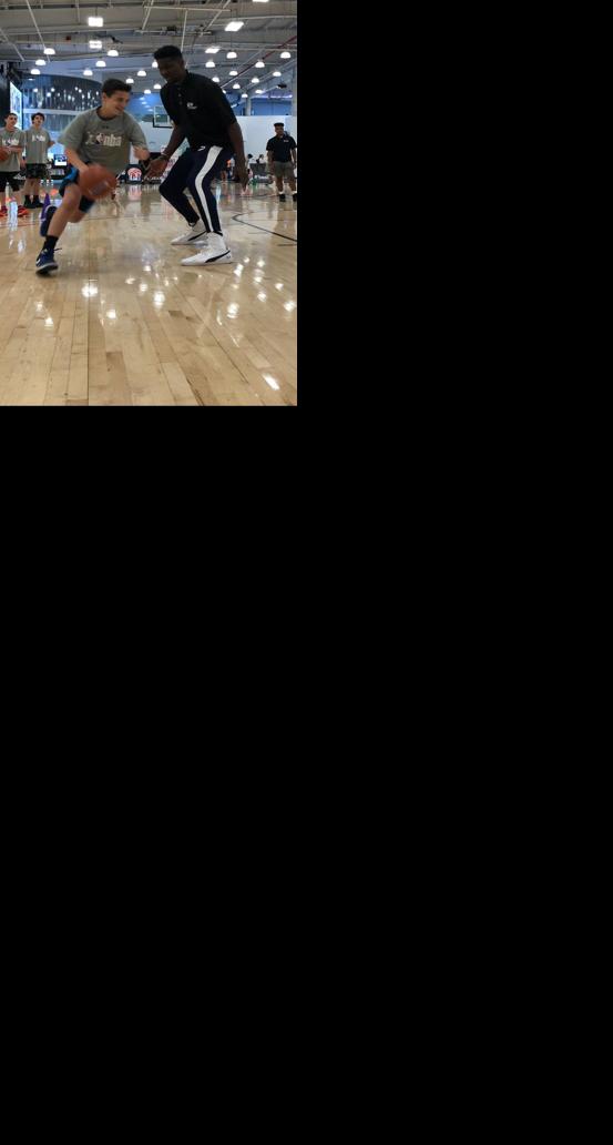 Deandre Ayton at NBA Cares clinic