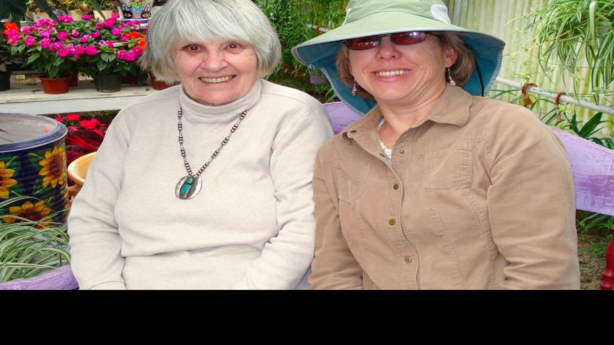 In time of isolation, Tucson volunteers check in on older adults