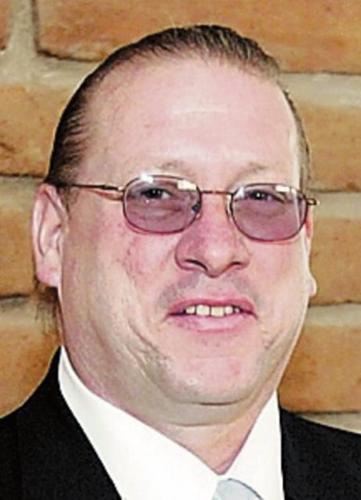 Convenience-store night shifts scary  