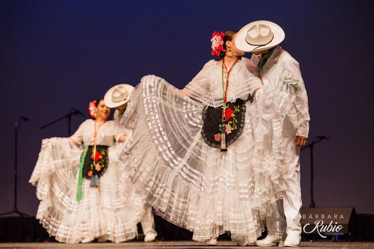 Ballet Folklorico Tapatio