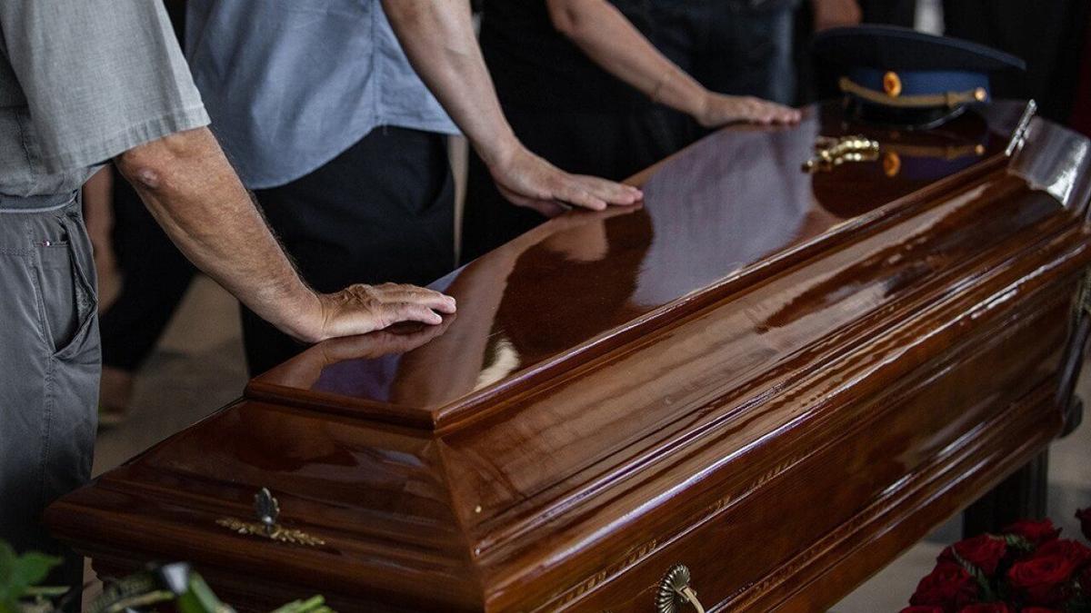 Coping with loss: Should you borrow for a funeral?