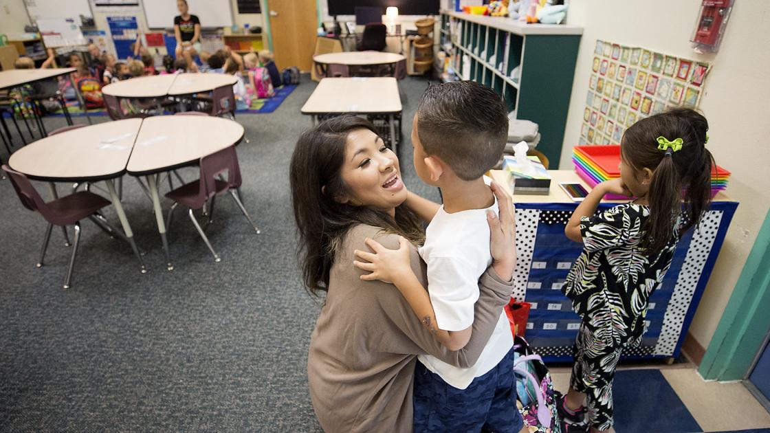 Photos: First day at Painted Sky Elementary School in Amphi district Photos: First day at Painted Sky Elementary School in Amphi district