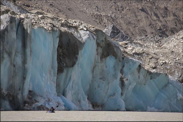 U of A glacier expert stunned by scale of devastation in Nepal