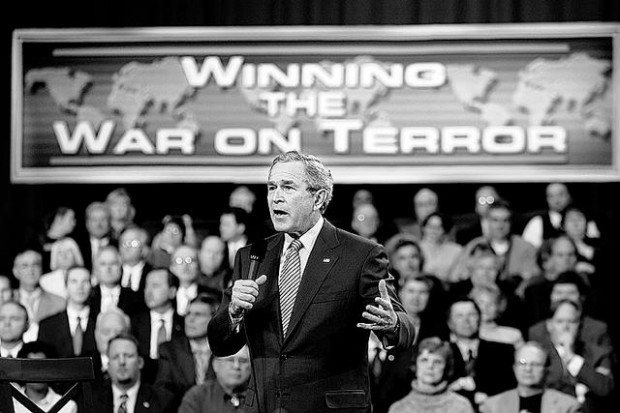 Bush is unfazed by eavesdrop hearings  