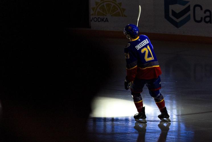 Red Wings Blues Hockey