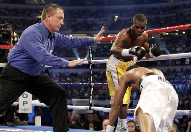 Rigondeaux earns win on Pacquiao undercard   