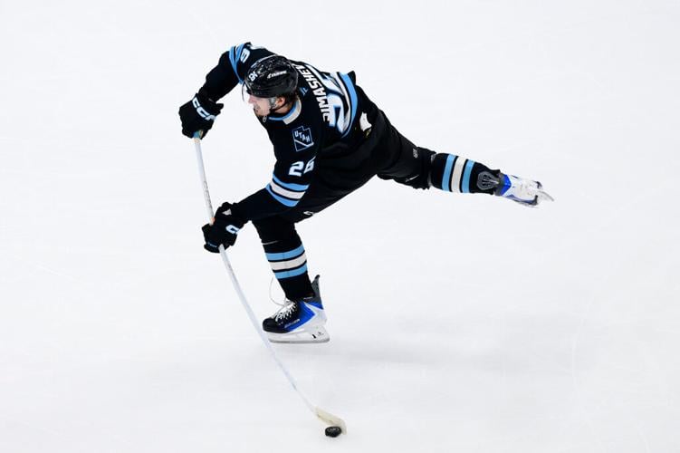 Hurricanes Mammoth Hockey