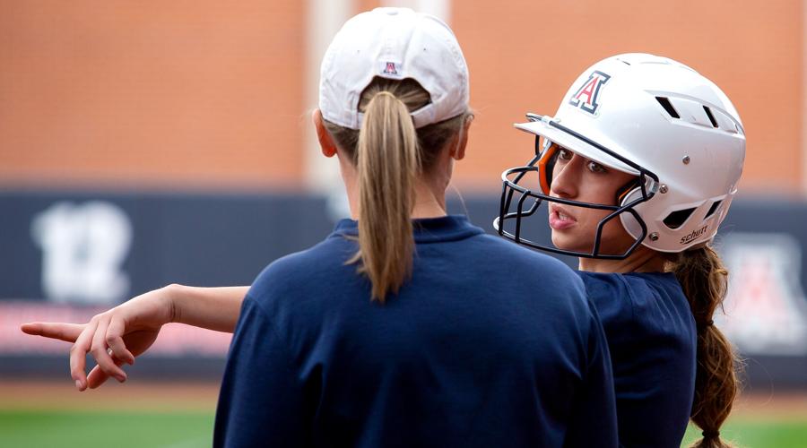 021822-tuc-spt-uasoftball-p2