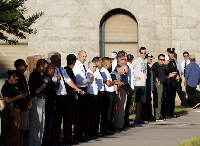 Final farewells to Sen. John McCain begin at Arizona Capitol
