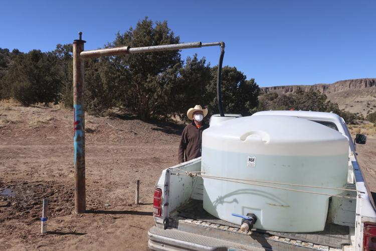 In a pandemic, Navajo community steps up for its vulnerable