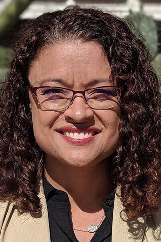 Kimberly Sierra-Cajas (le)