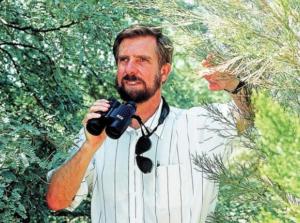 Birding expert brings out field guide in Spanish  