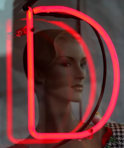 Neon clue No. 24