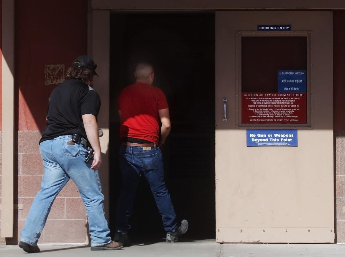 Tucson area courts to help settle warrants on Saturday