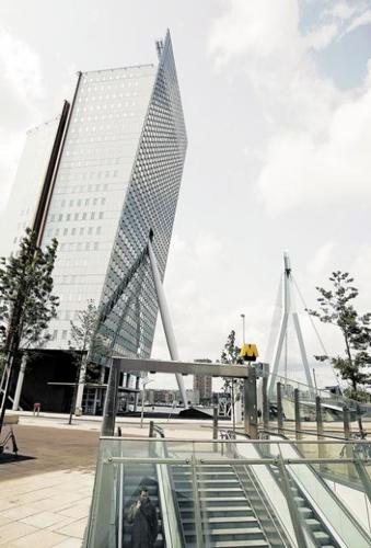 Rotterdam fetes architecture  
