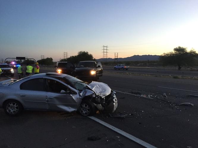 Wreck closes EB Interstate 10 near Avra Valley Road