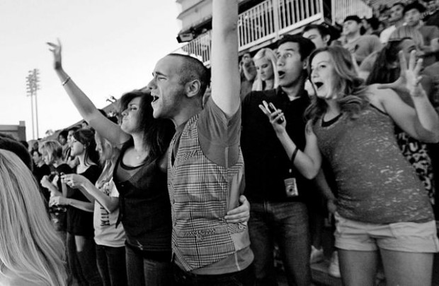 Thin crowd gets money's worth at UA stadium bash  