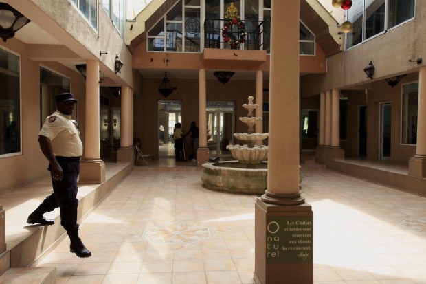 Haiti seizes drug lords' solid buildings   