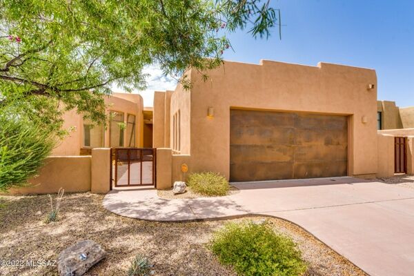 3 Bedroom Home in Oro Valley - $669,000