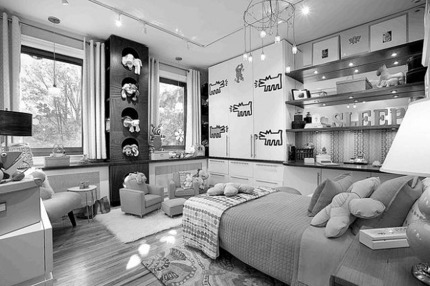 Workspace becomes kid's place  