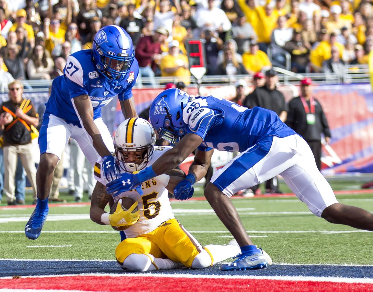 010120-spt-arizona bowl-p4.JPG