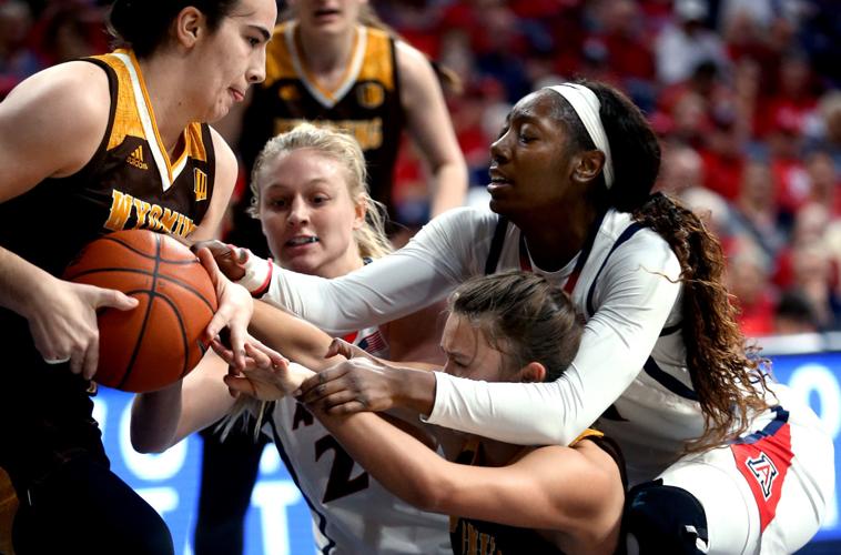 040119-spt-ua womens hoops-p5.jpg