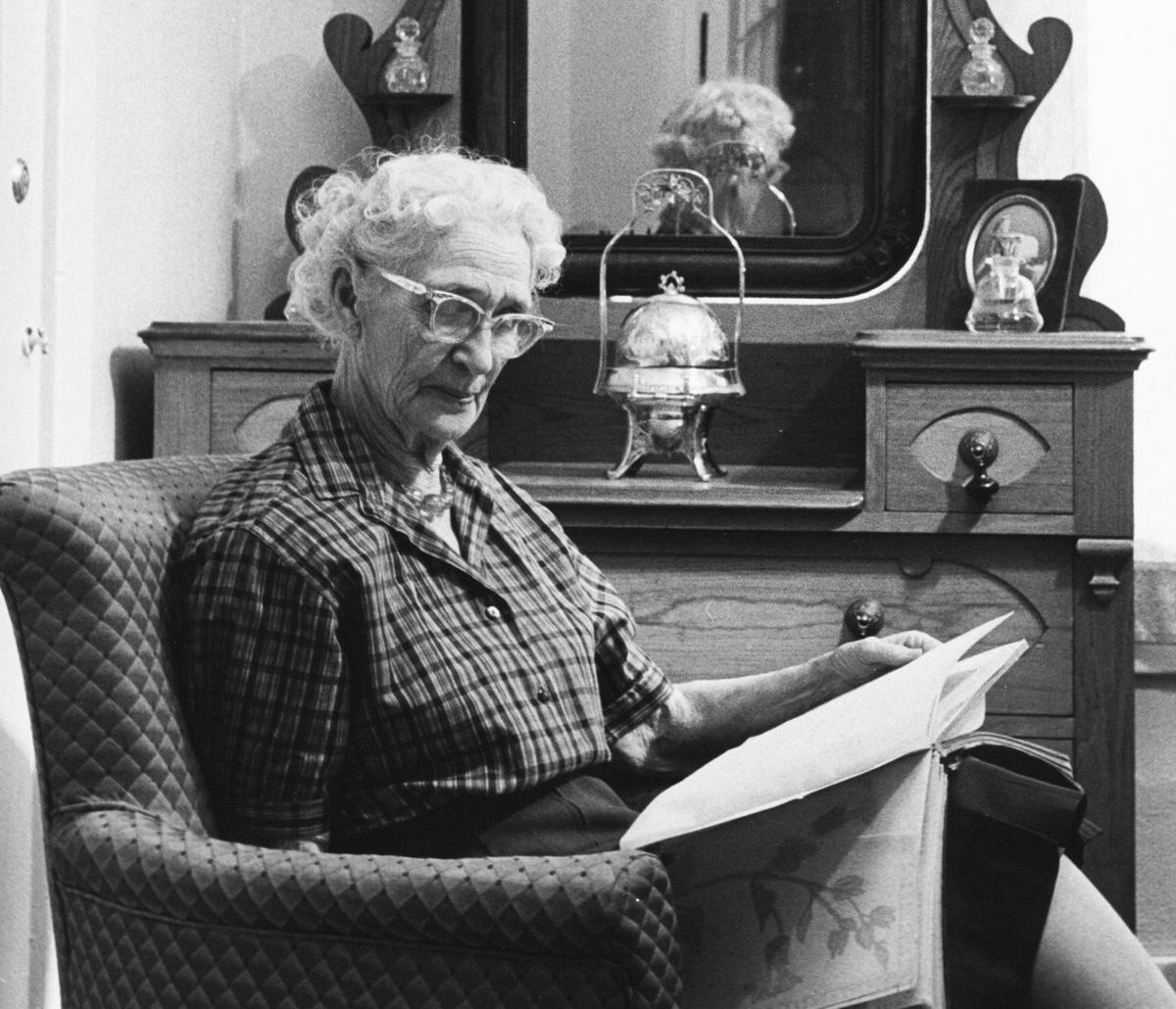 1961 photos: A pioneer's furnishings