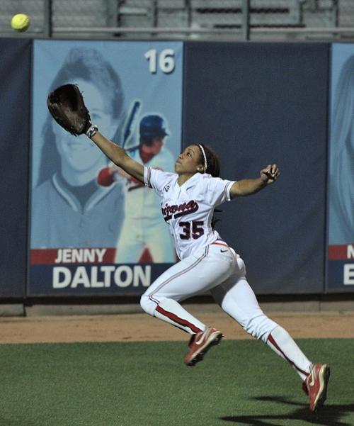 softball: Oregon 12, Arizona 6: A mark nobody wants   
