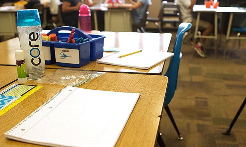Salón de clases, Arizona entre peores en salud y educación