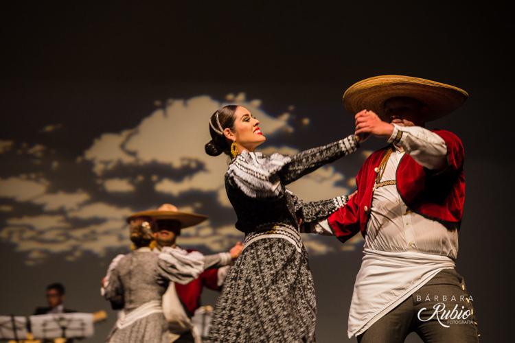 Ballet Folklorico Tapatío