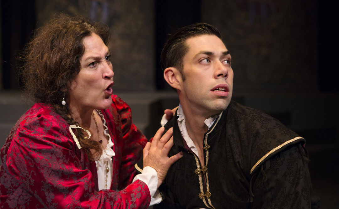 Review: The Rogue's 'Hamlet'