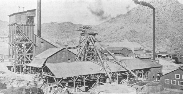 Mill and cyanide plant at Congress Mine