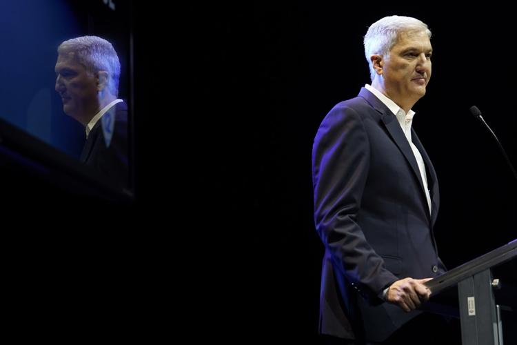 092122-tuc-spt-pac12hotline-p1