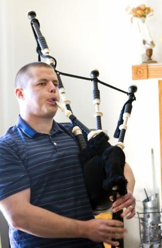 Area police officer says bagpiping is in his blood    