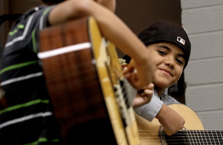 Sunnyside mariachi program