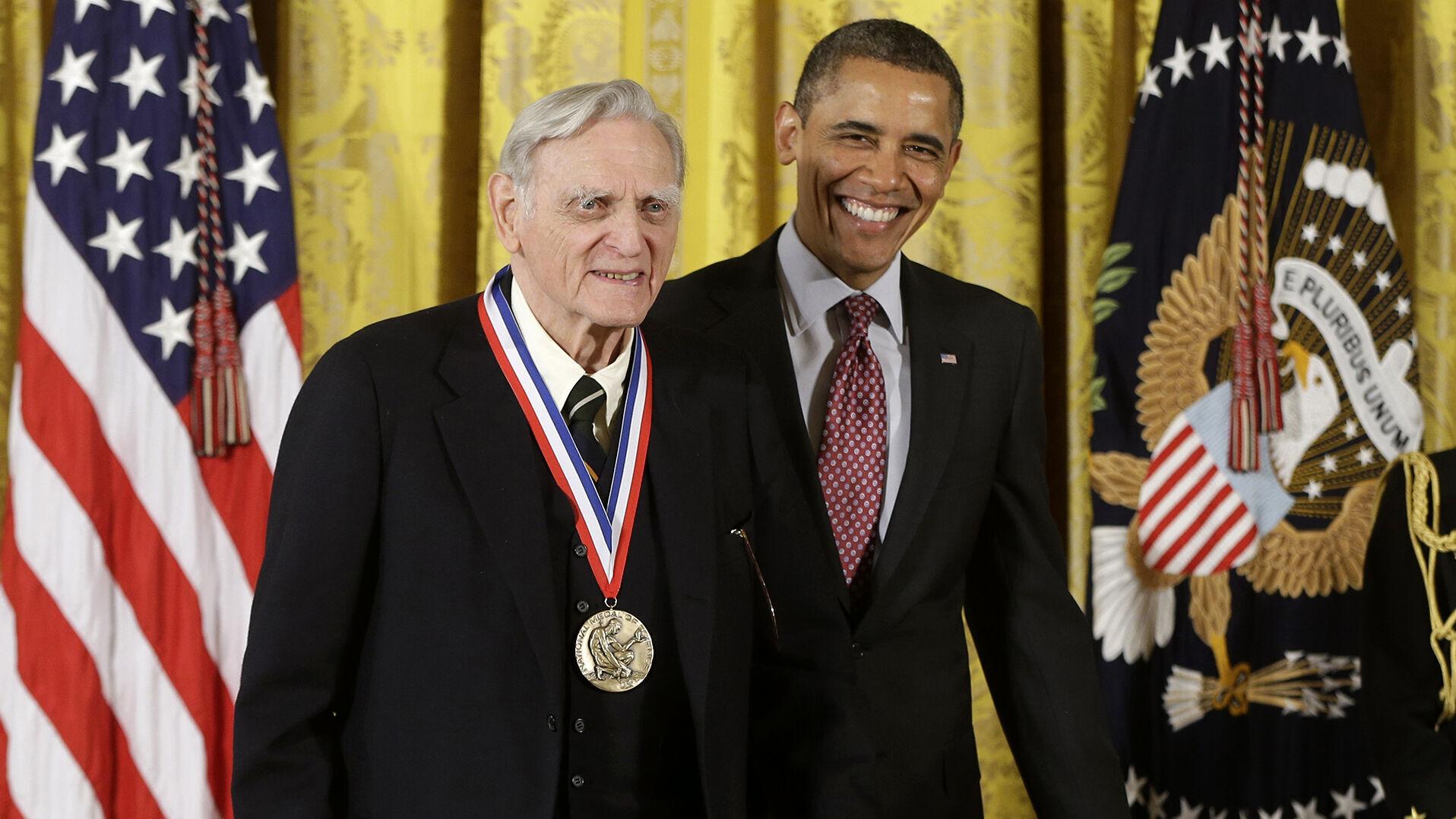 John Goodenough, a Nobel Prize-winning co-creator of the revolutionary lithium battery, dies at 100 - Vimarsana News