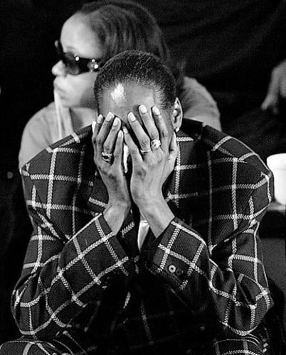 Hundreds lament Williams' execution  