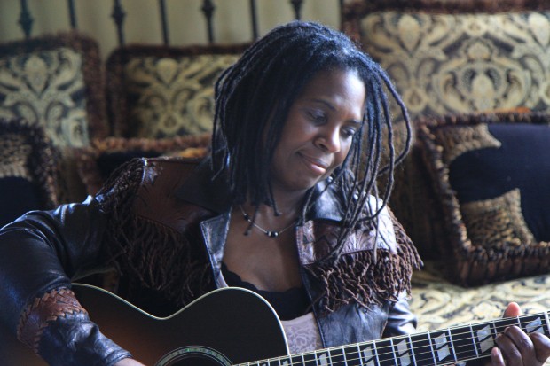 Ruthie Foster offers surprises: Blind Boys of Ala.; Johnny Cash    